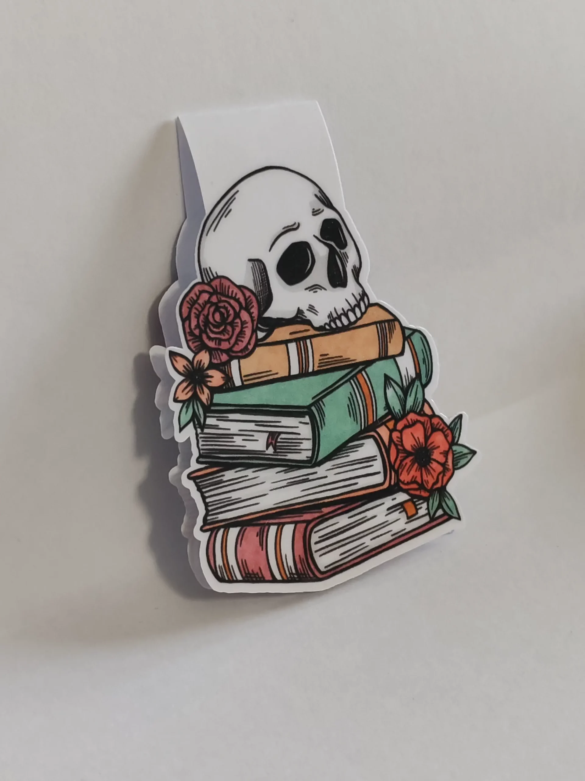 Marque-page tête de mort livre